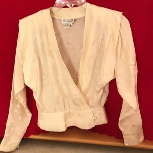 100%Silk  cream color top